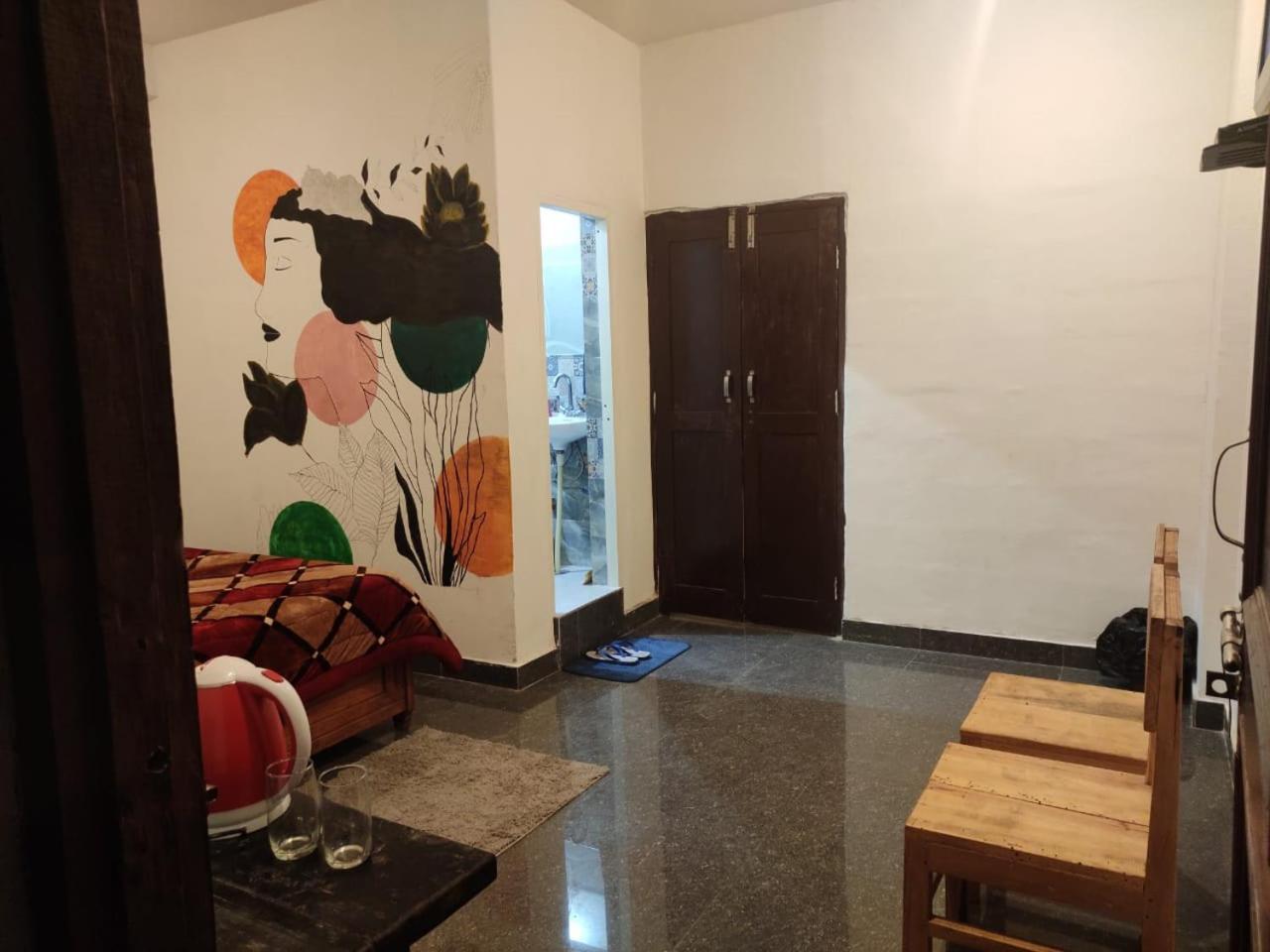 Hill Veu Home Bir Billing Kamer foto