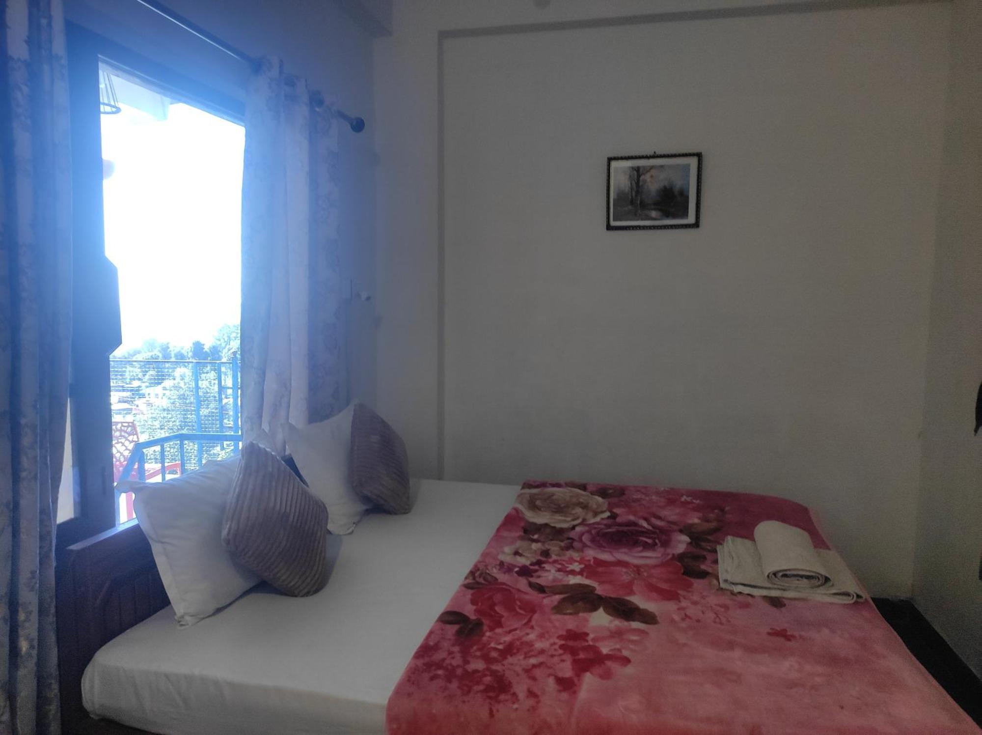 Hill Veu Home Bir Billing Kamer foto
